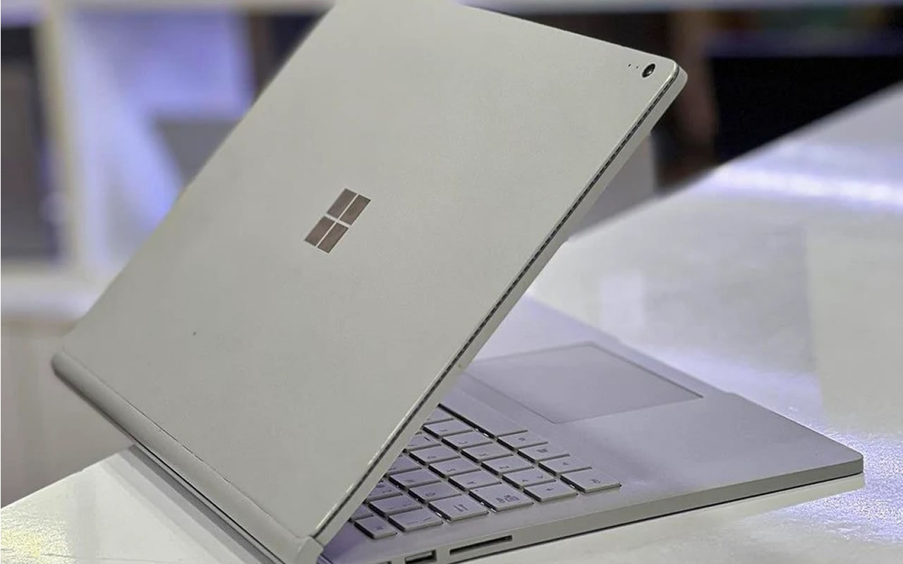 SURFACE استوک